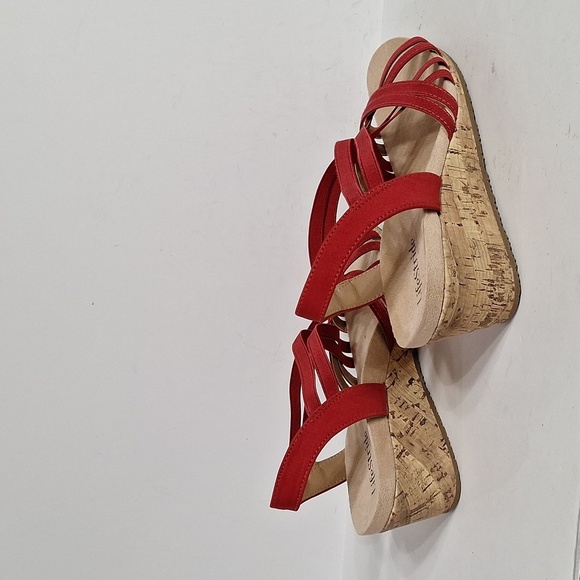 Life Stride (NEW) Red Mallory Stretch Strappy Wedge Comfort Sandals Size 9 - Picture 8 of 11